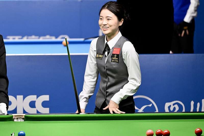 Ooh, 队战袍的机, 位获得女子