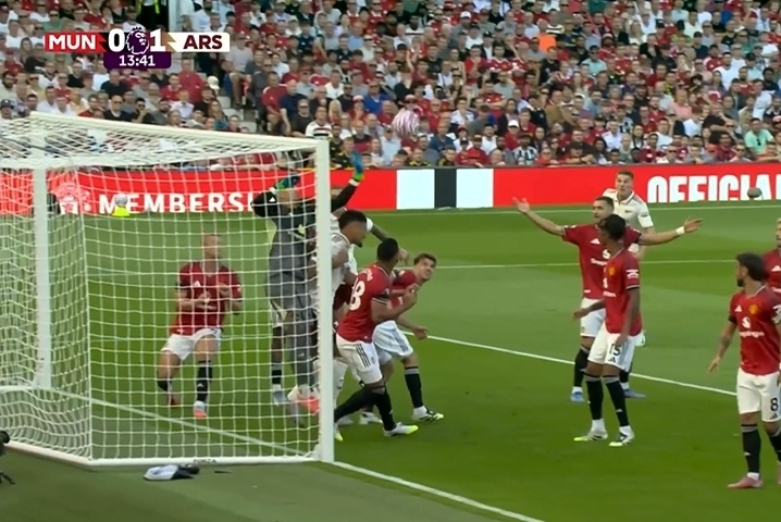 gwRs, 曼联开局出