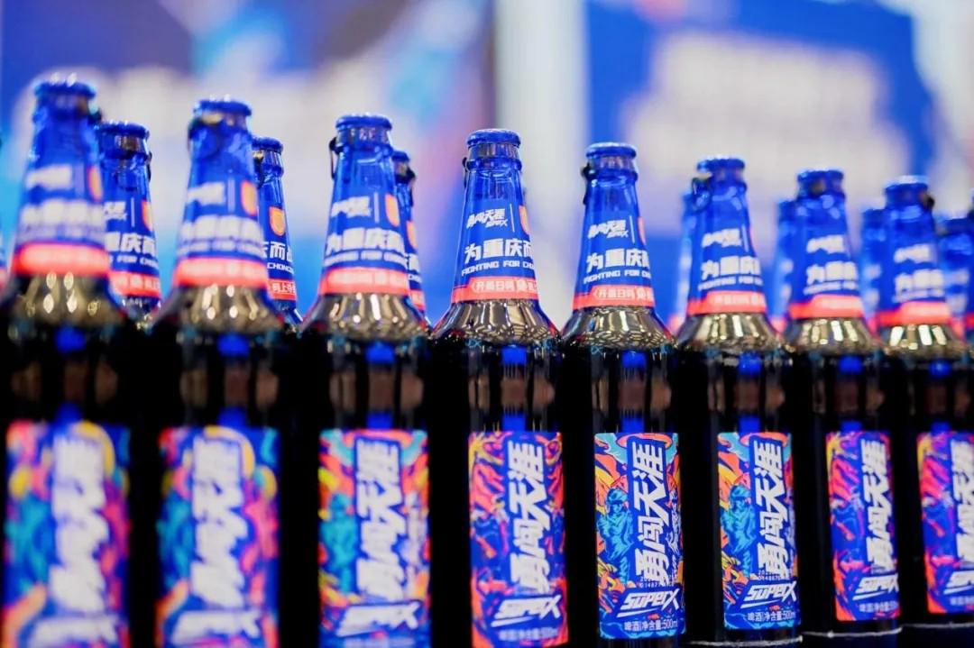 为庆祝合作, 他热切呼吁